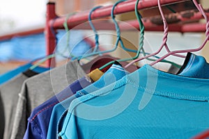 Dry clothes on hangers to dry on hot days