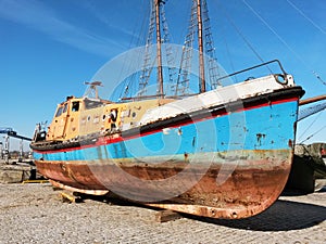 Dry dock