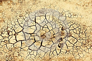 Dry earth