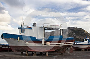 Dry fishing boat for maintenance