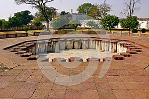 Dry fountain, Bibi-Ka-Maqbara, Aurangabad, Maharashtra photo