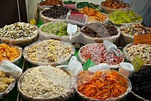 Dry fruit stand market