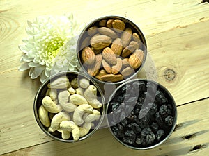 Dry fruits top look