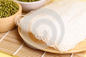 Dry glass noodles or cellophane noodles