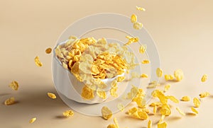 Dry honey cornflakes in a ceramic plate