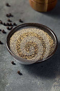 Dry Organic Ground Black Pepper