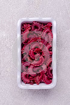 Dry traditional beetroot pasta