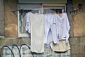 Drying laundry on a clothesline