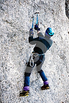 Drytool in Costila - Close up