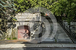 Du Musee Avenue stairs