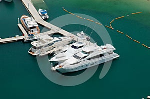 Dubai Marina Boats