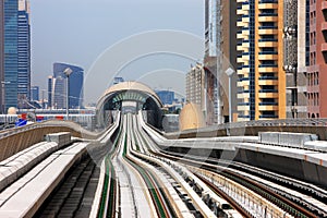 The Dubai Metro runs sum 40 km