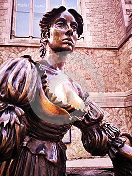 Dublin, Molly Malone statue , Ireland