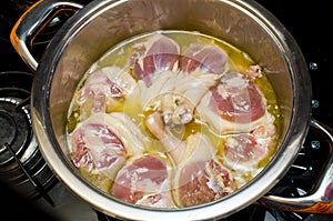 Duck confit during the preparation
