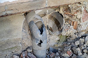 Drainage in poor condition, broken due to the passage of time