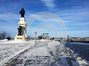 Dufferin Terrace, Champlain Monument, funicular in Quebec City in winter