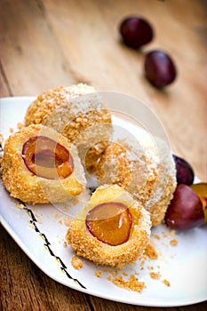 Dumplings with plums - sweet pleasure