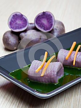 Dumplings with red wine