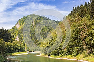 Dunajec river flowing through the Carpathian mountains in Szczawnica