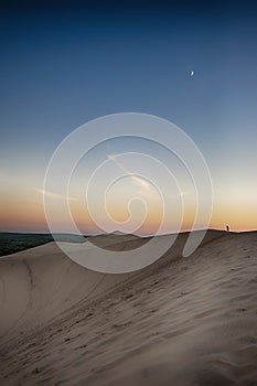 The Dune du Pilat and the moon