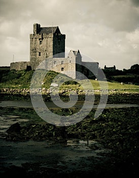 Dunguaire Castle