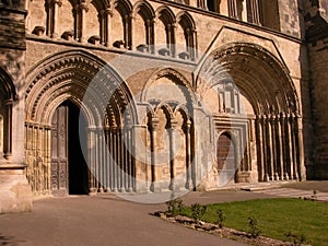 Dunstable Priory Doors