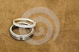 Duo of wedding bands