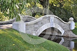 DuPont Mansion and Gardens