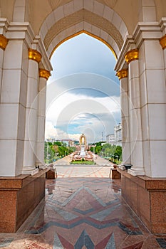 Dushanbe Independence Monument 40