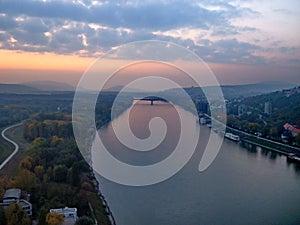 Súmrak na rieke Dunaj