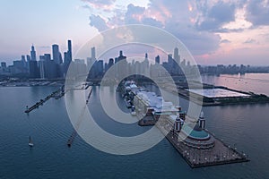 Dusk Descends on the Windy City: Chicago's Enchanting Sunset Skyline