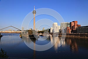 Dusseldorf Hafen skyline