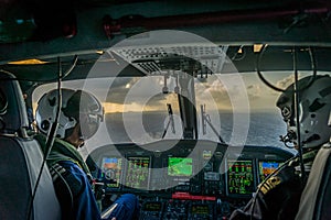 The Dutch Caribbean Coastguard - pilots at nightf