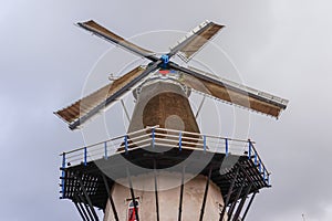 Holandský veterný mlyn 