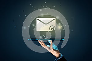 E-mail marketing attractive content