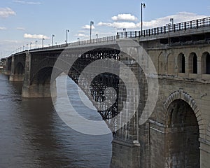 Eads bridge