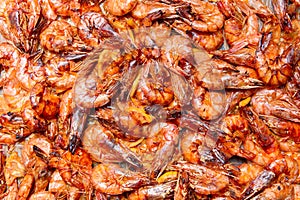 Ð eap of fried shrimps close up.