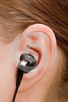 Ear-phone