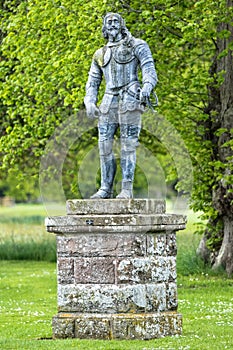 The Earl of Glamis statue