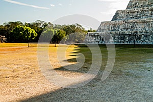 Próximamente manana sombra de pirámide en maya arqueológico paginas México 
