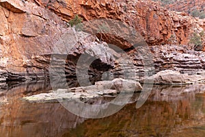 early morning view of the gorge walls at ormiston gorge in the west macdonnell ranges near alice springs