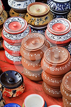 Earthen pots