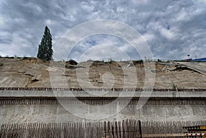 Earthquake - Concrete wall was collapse