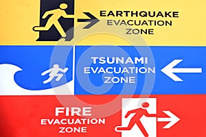 Earthquake, Tsunami and img