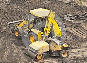 Earthwork machines