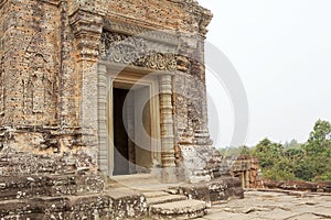 East Mebon temple ruins