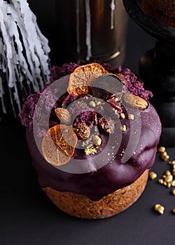 Easter cake with raisins and candied fruits