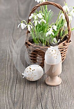 Easter composition with eggs and spring flowers