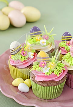 Easter cupcakes