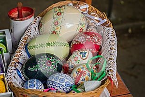 Easter egg - handmade painted with natural colors